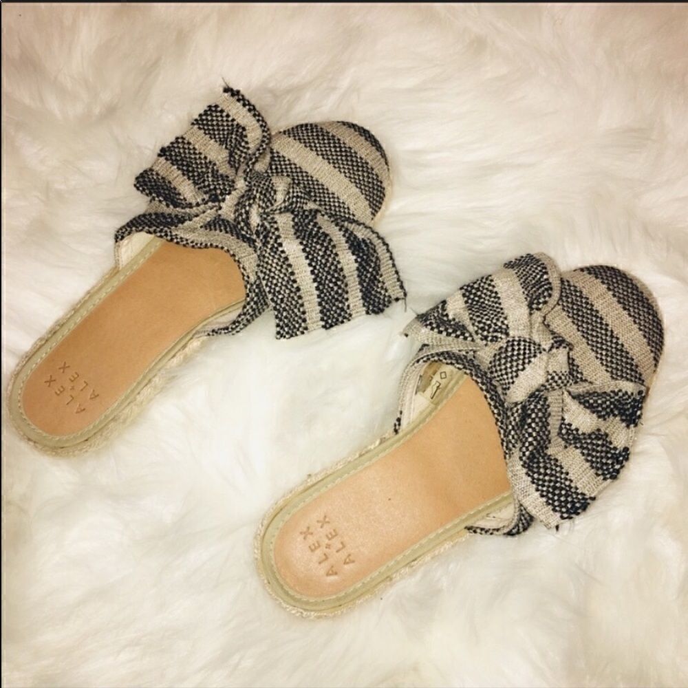 ‎ALEX + ALEX Stripe Espadrille with Bow Siz…